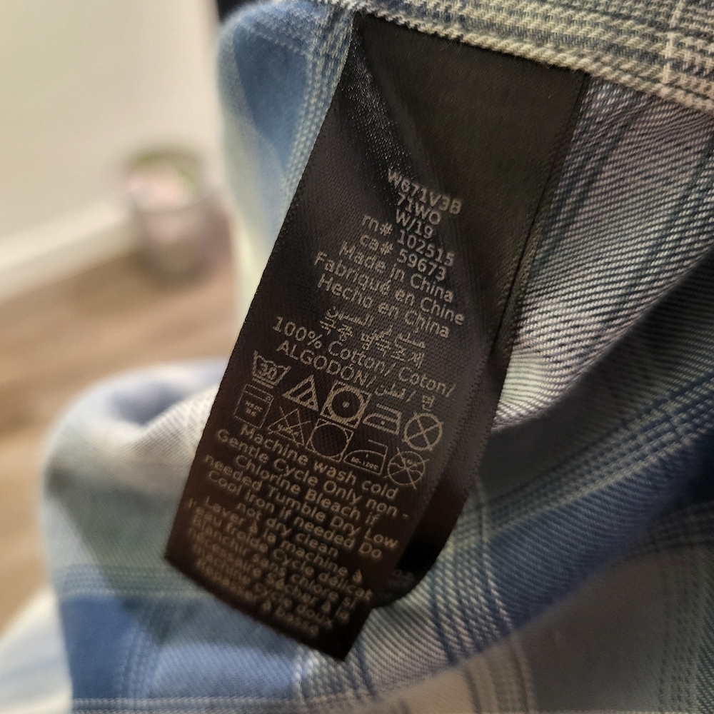 John Varvatos blue button up shirt - Picture 9 of 9